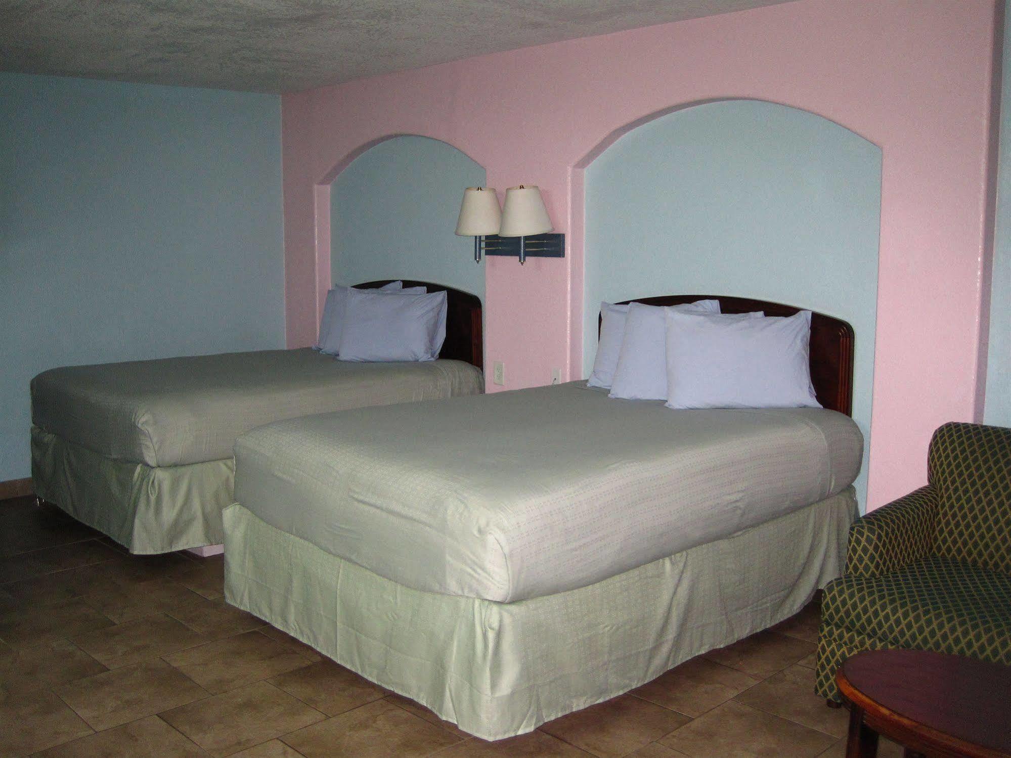 Pinn Road Inn And Suites Lackland Afb And Seaworld San Antonio Eksteriør billede
